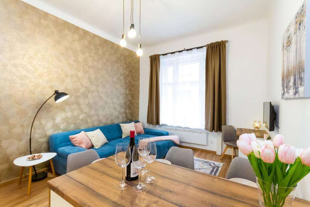 Luxe Haven On Lonyay By Newave Apartments Budapest Exterior photo